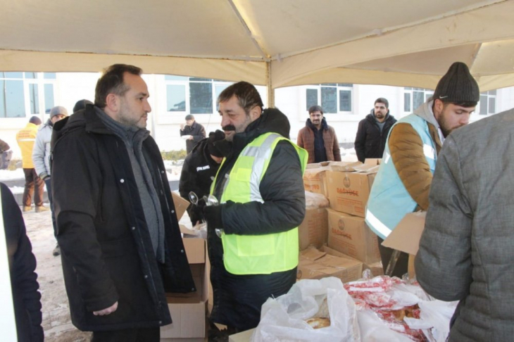 Milletvekili Ağar, Malatya'da depremzedeleri ziyaret etti 