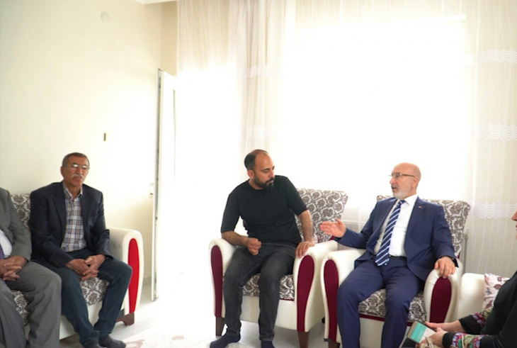 Sönmez, Çocuk Bayramında Sma Hastası Kerem Ali Bebek'i Ziyaret Etti, destek için çağrıda bulundu