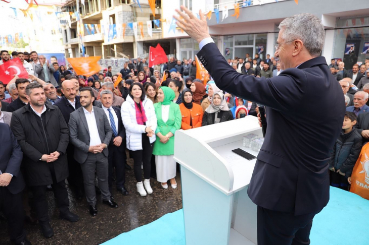 AK Parti Milletvekili adayları seçim çalışmalarını sürdürüyor