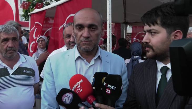 MHP İl Başkanlığı vatandaşlara aşure ikram etti 