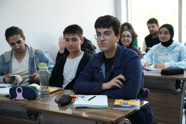 Elazığ Belediyesi, YKS'ye girecek öğrencilere desteklerini sürdürüyor