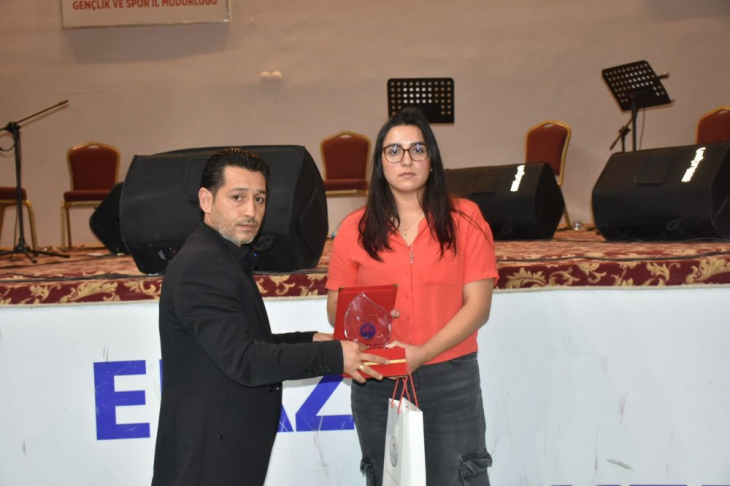 Elazığ'da ses yarışması il finali gerçekleştirildi 